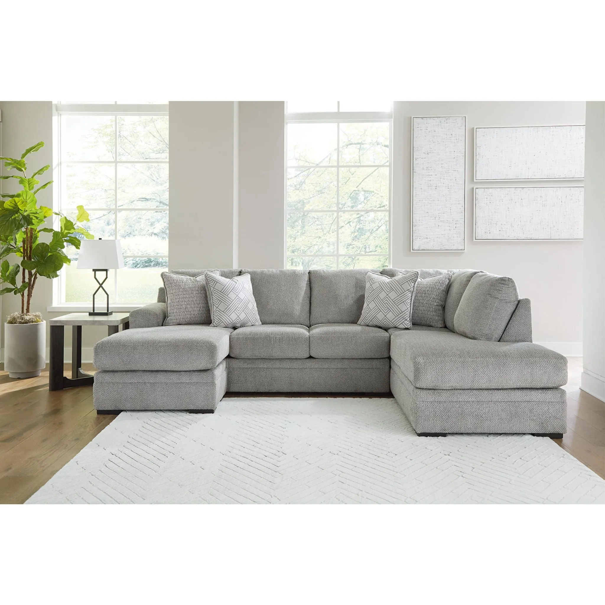 Casselbury 2 Piece Sectional with Chaise