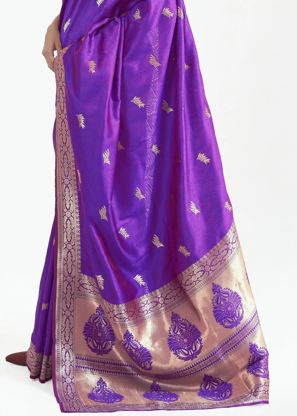 Grape Purple Woven Kanjivaram Silk Saree
