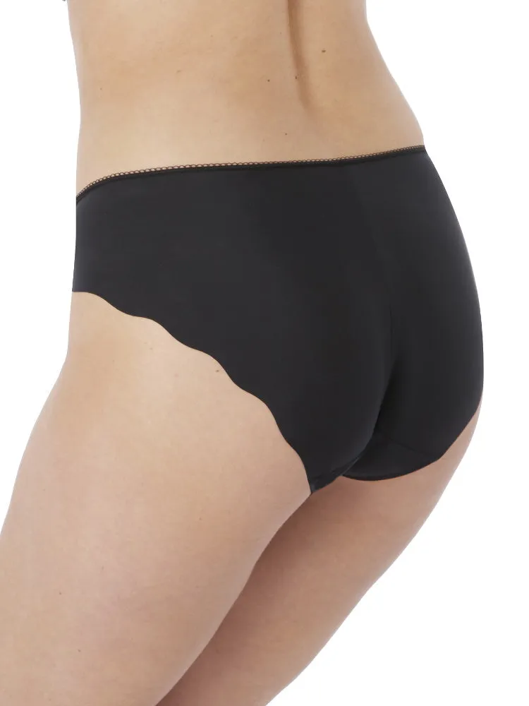 Isla Brief
