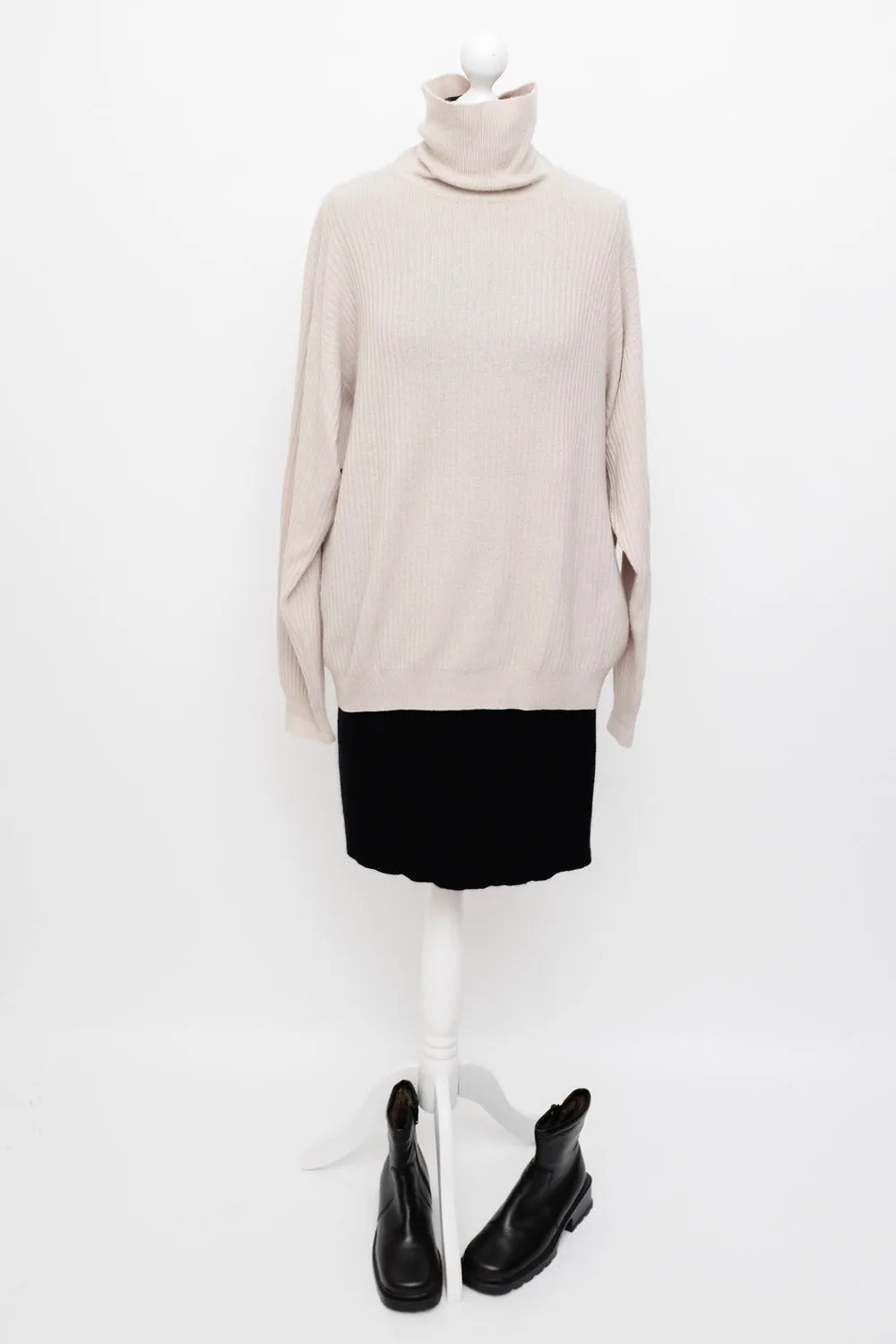 WARM BLACK MINI KNIT SKIRT